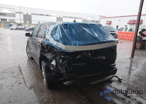 2022 Ford Edge Titanium z USA, uszkodzony, nr VIN 2FMPK4K92NBB06513